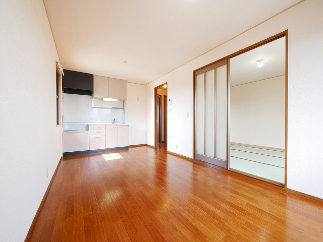 セジュールこもがわの居間・リビング