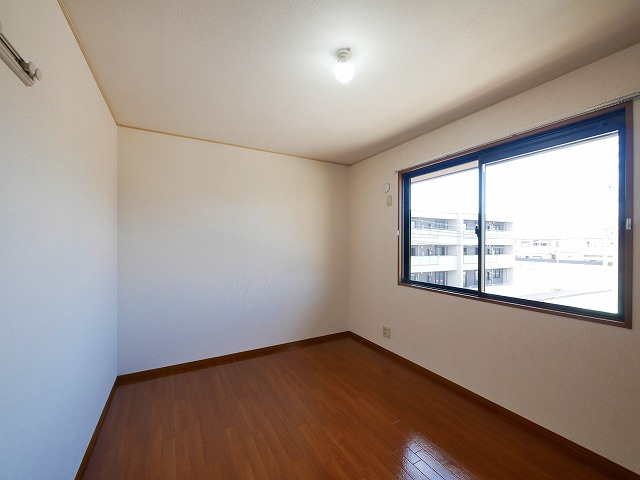 セジュールこもがわの洋室