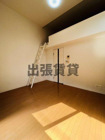 仲介手数料0円！寿キャッスル栄生の居間・リビング