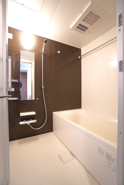 ロイジェント駒込六義園の浴室|※写真は同タイプ住戸です。