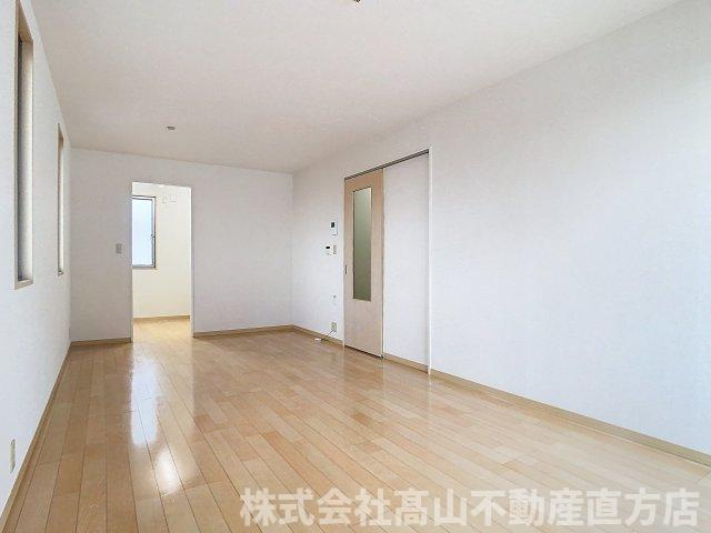 グランドゥール大地 A棟の居間・リビング