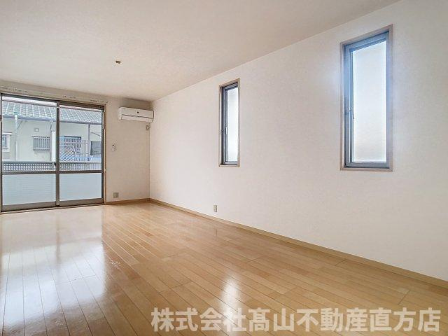 グランドゥール大地 A棟の居間・リビング