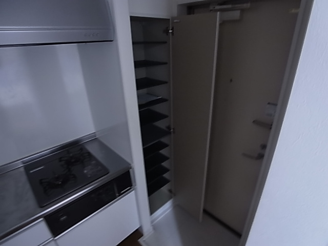 神戸市兵庫区西出町２丁目のアパート