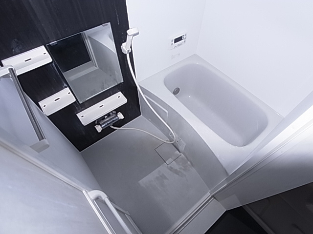 神戸市兵庫区西出町２丁目のアパートの浴室|浴室