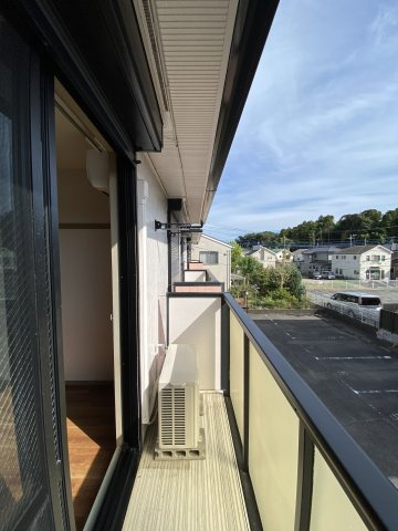 【バルコニー】