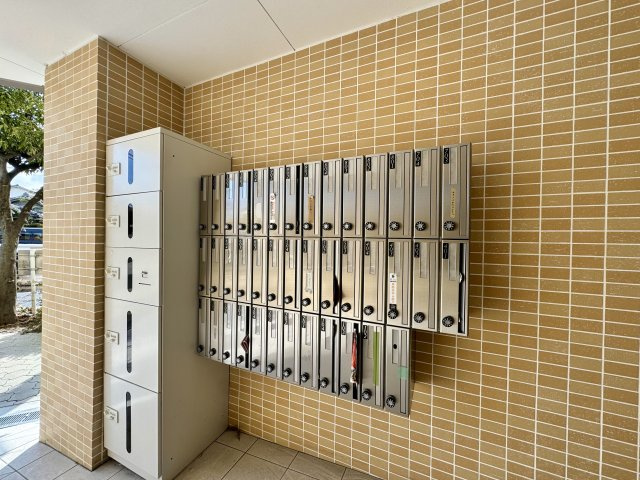 みおつくし清水丘のロビー