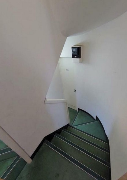 エレベーターは無しです