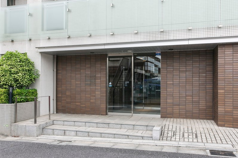 【エントランス】