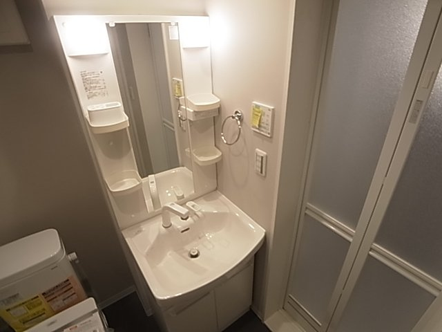 神戸市須磨区中島町３丁目のアパートの洗面所|シャンプードレッサー