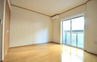 【寝室】 | シルバー・ノース