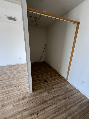 北園マンション　テナントの内装