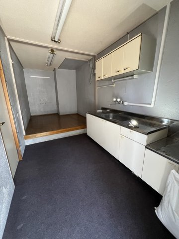 北園マンション　テナントの内装