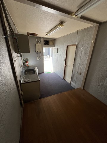 北園マンション　テナントの内装