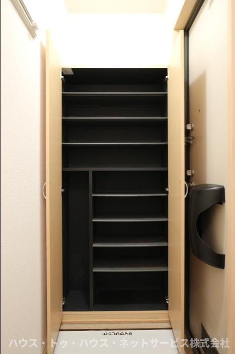 ヴィルヌープの玄関