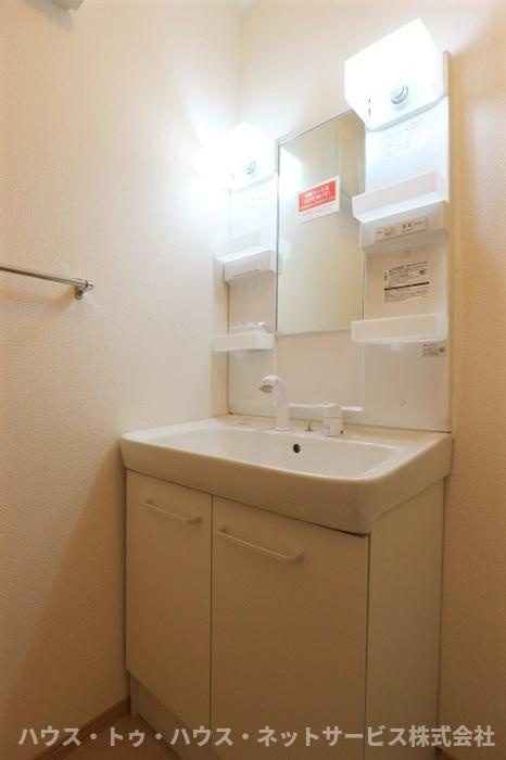 ヴィルヌープの洗面所