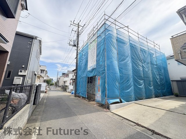 三郷市鷹野1丁目　新築戸建　全1棟の前面道路含む現地写真|前面道路含む現地写真です。