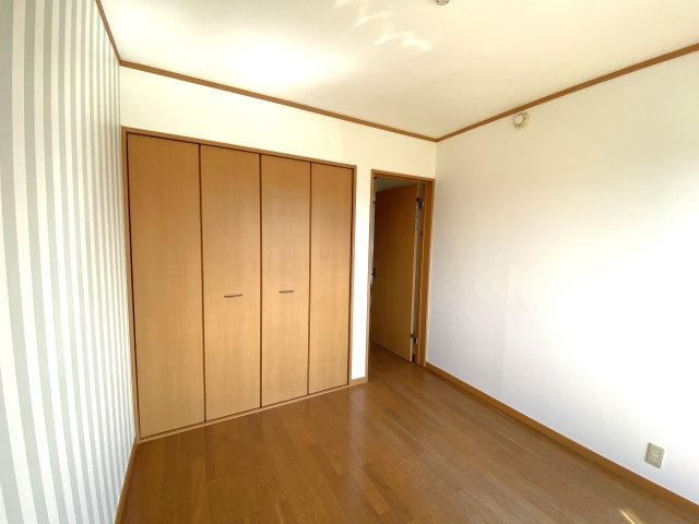豊成ハイツの洋室