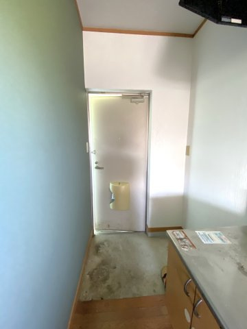 豊成ハイツの玄関