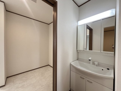 【独立洗面台】 | 豊見城市豊見城Ⅱ（全5棟）ラストD号棟 | D号棟　広々ランドリースペース付き♪