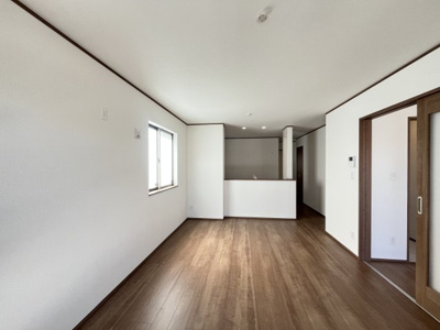 【居間・リビング】 | 豊見城市豊見城Ⅱ（全5棟）ラストD号棟 | D号棟　リビング階段♪