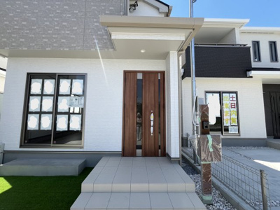 【玄関】 | 豊見城市豊見城Ⅱ（全5棟）ラストD号棟 | D号棟　便利な親子扉♪