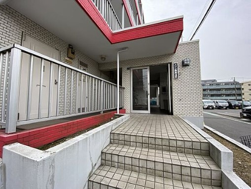 【エントランス】