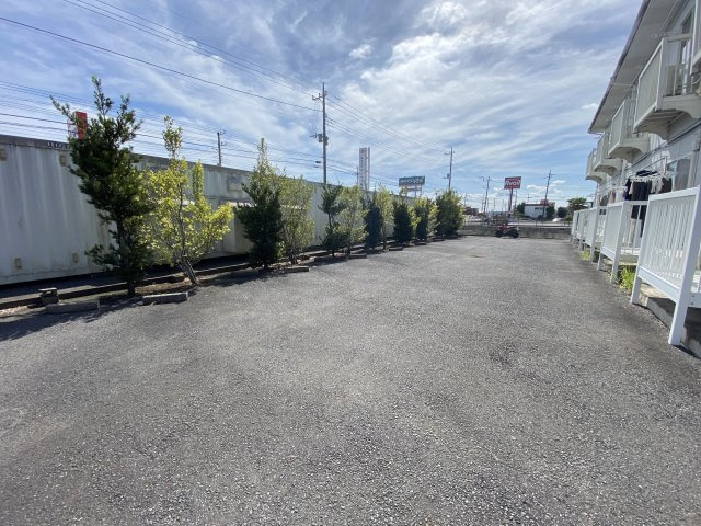 サンフォレスト東金の駐車場