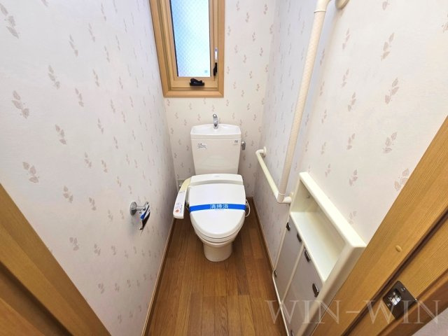 上伝馬町貸家のトイレ