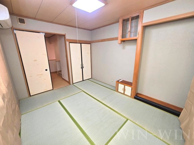 上伝馬町貸家の居間・リビング