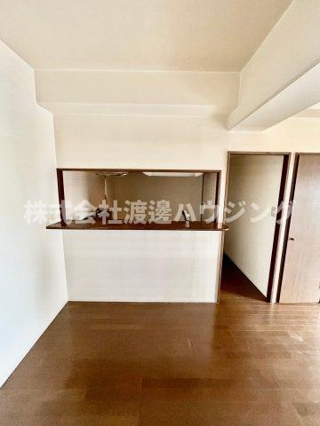 ハルフィー江坂の内装