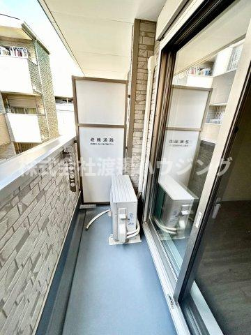 HARU江坂westのバルコニー