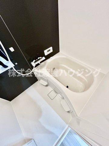 HARU江坂westの浴室