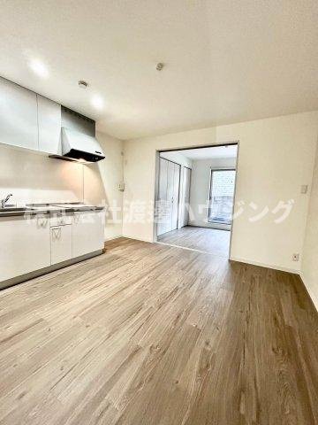 HARU江坂westの居間・リビング