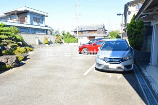 【駐車場】