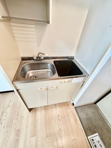 メゾン江坂EASTのキッチン