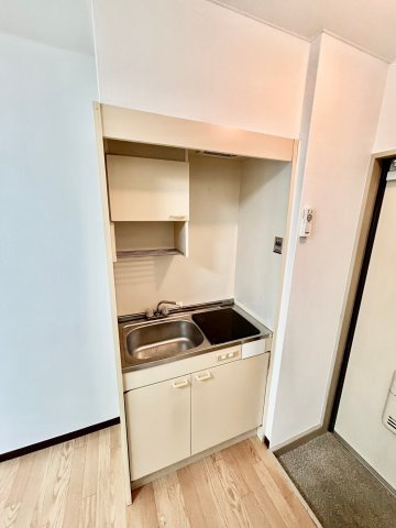 メゾン江坂EASTのキッチン