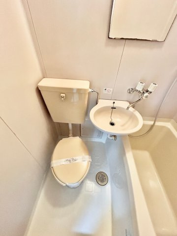 メゾン江坂EASTのトイレ