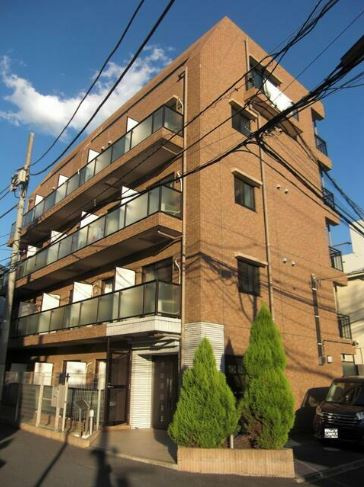 新宿区高田馬場３丁目の賃貸マンションの外観