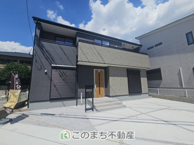 【外観】 | LiveleGarden.S第5小山西城南　2号棟 | 本日ご内覧できます(*^^*)
お電話でのお問合せが非常にスムーズです！
現地直接集合のお待ち合わせも大丈夫です！
お気軽にお問合せ下さい(^^)/