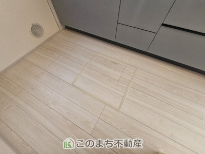 【収納】 | LiveleGarden.S第5小山西城南　2号棟 | 床下収納は意外と容量があり、日常のストックにも大活躍です♪