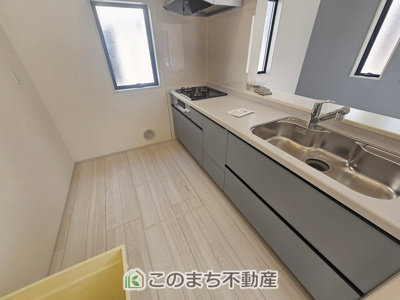 【キッチン】 | LiveleGarden.S第5小山西城南　2号棟 | 人気の対面式キッチン☆料理をしながらご家族とコミュニケーションが取れます♪