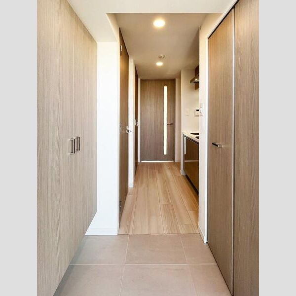 S-RESIDENCE高井田beletaの玄関