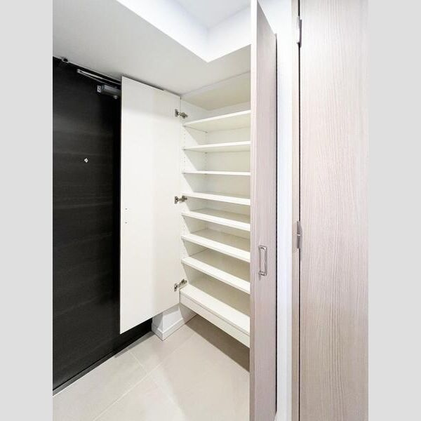 S-RESIDENCE高井田beletaの収納