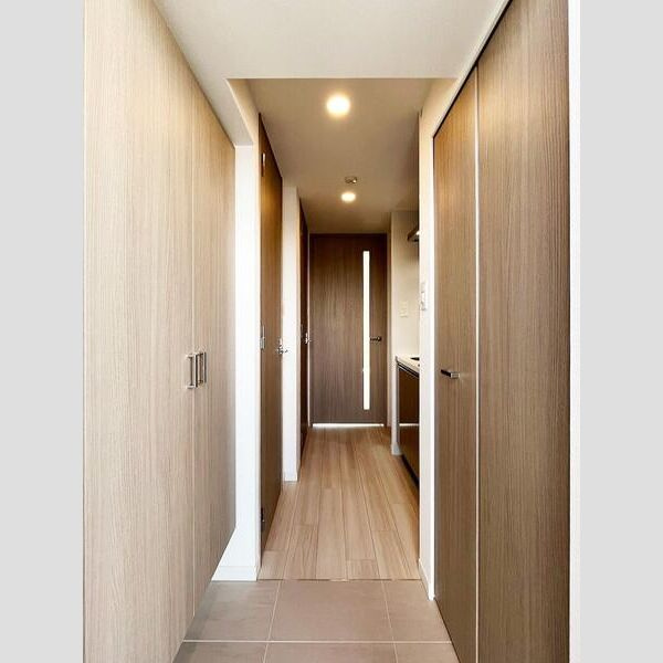 S-RESIDENCE高井田beletaの玄関