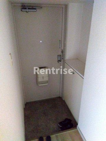 グランメゾン金城の玄関