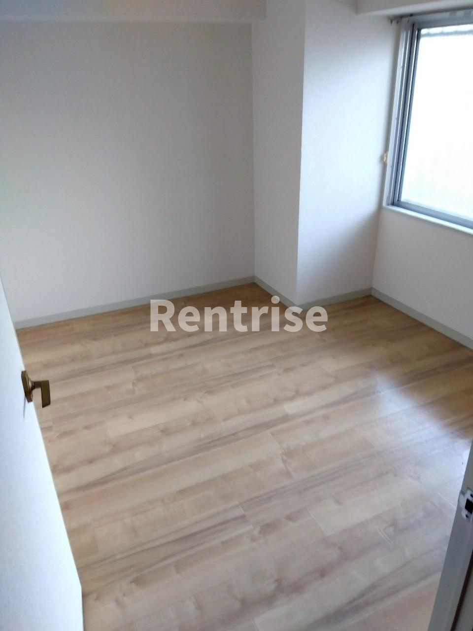 グランメゾン金城の洋室