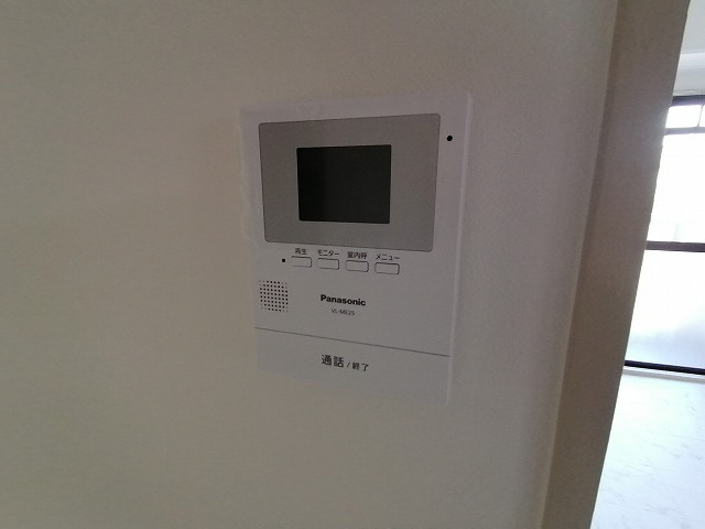 神戸市兵庫区上沢通７丁目の賃貸マンションのセキュリティ|TV付インターフォン