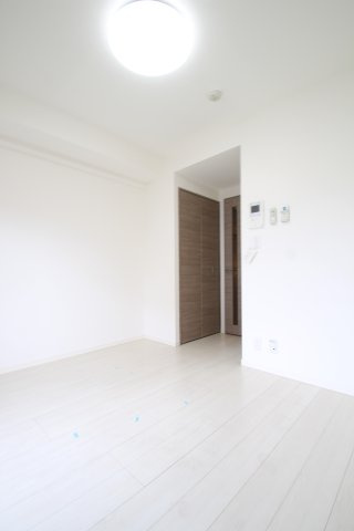 ガーラ・プレシャス川崎の洋室