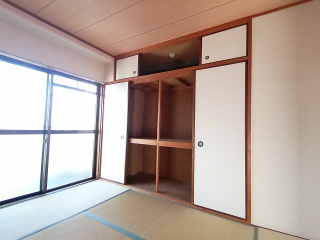 神戸市兵庫区上沢通７丁目の賃貸マンションの収納|押し入れ