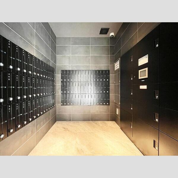 S-RESIDENCE高井田beletaのロビー